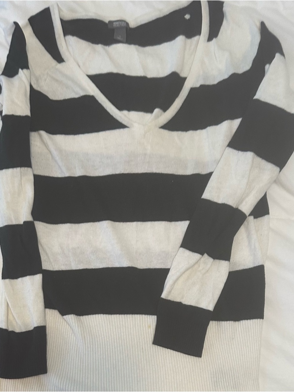 Kenneth Cole Reaction Black and White Striped V-Neck Sweater
